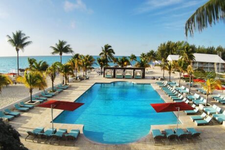 Viva Wyndham Fortuna Beach Grand Bahamas Day Pass